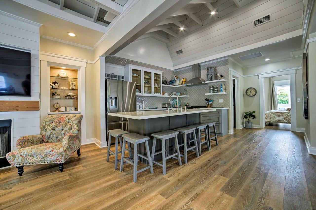 Charming Renovated Avalon Townhome, Walk To Beach! Экстерьер фото
