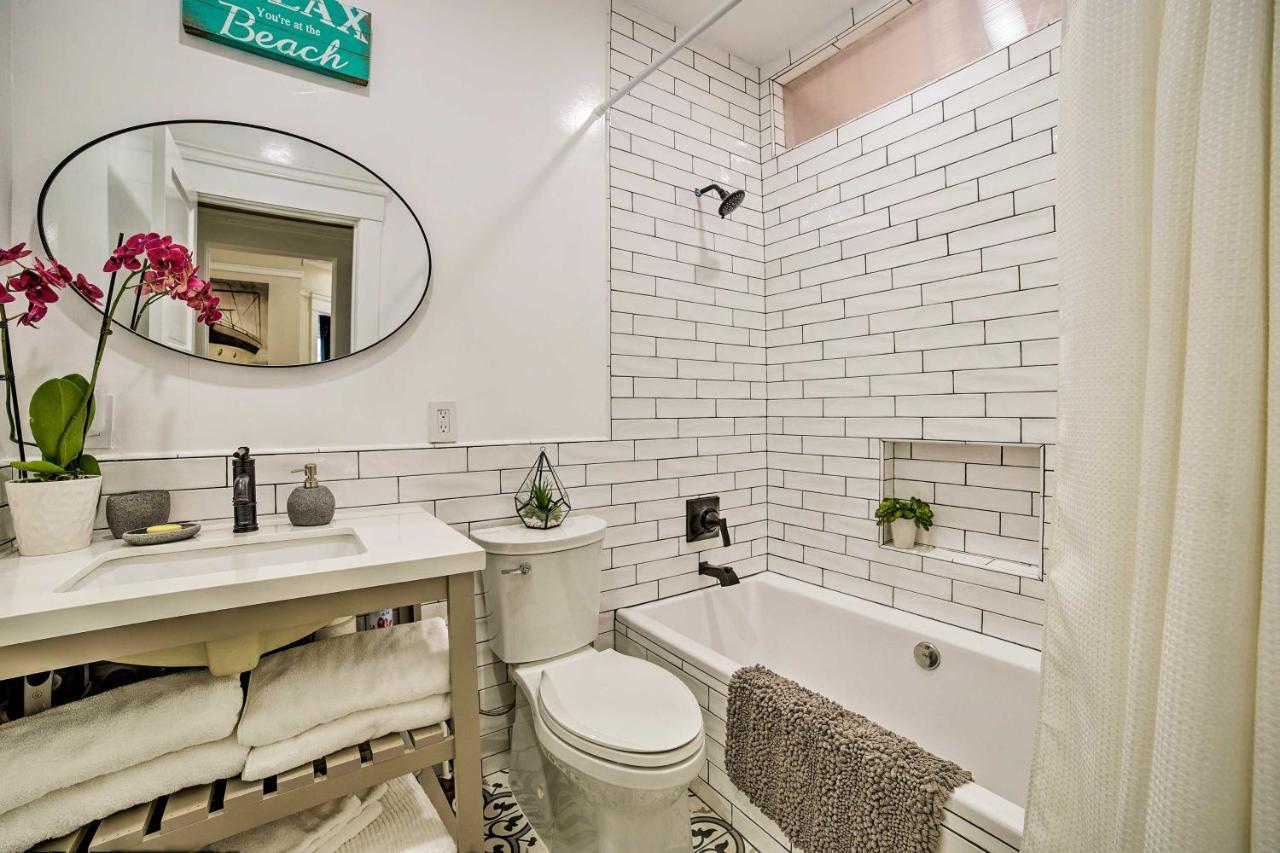 Charming Renovated Avalon Townhome, Walk To Beach! Экстерьер фото