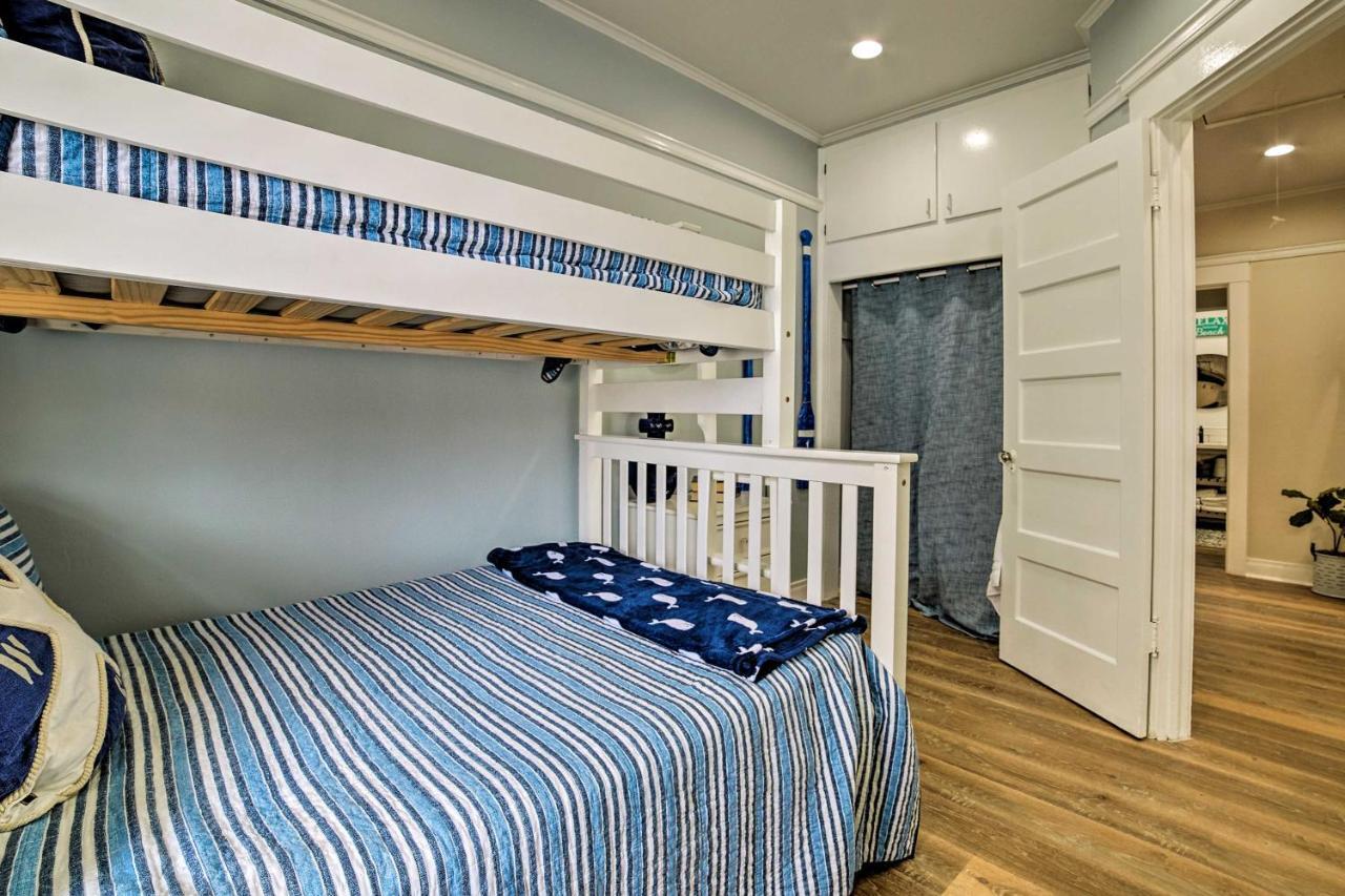 Charming Renovated Avalon Townhome, Walk To Beach! Экстерьер фото